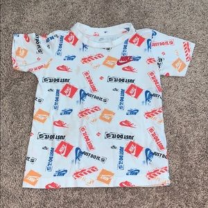 Boys Nike shirt size 4T